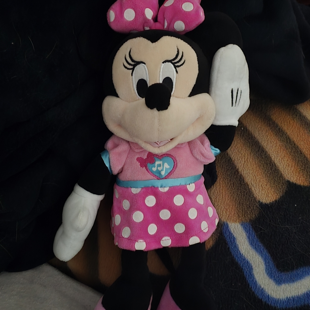 Disney Minnie Mouse Plush Toy - Pink and White Talks N Lights Up